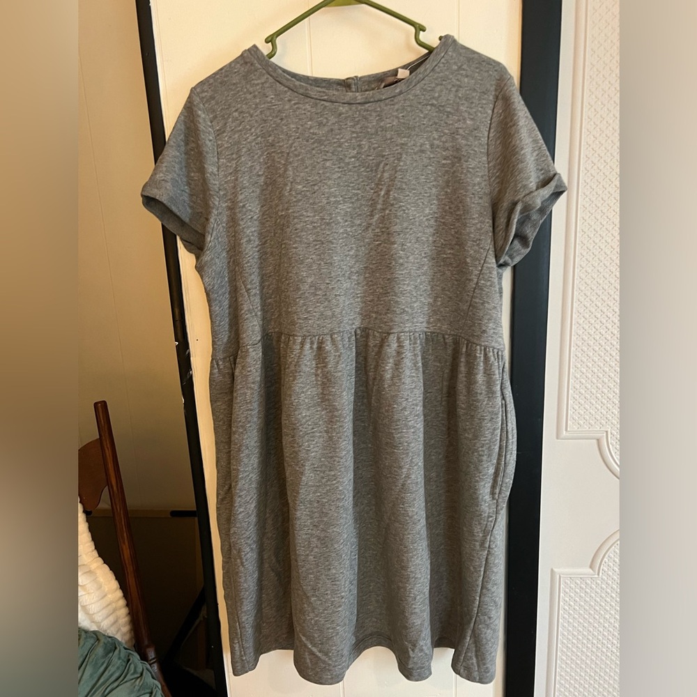 EUC Loft Womens Knit Button-Back Gray T-Shirt Dress - Large
